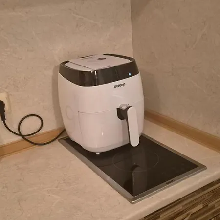 Apartmán Charming 2-bed With Ac, 5 Mins From